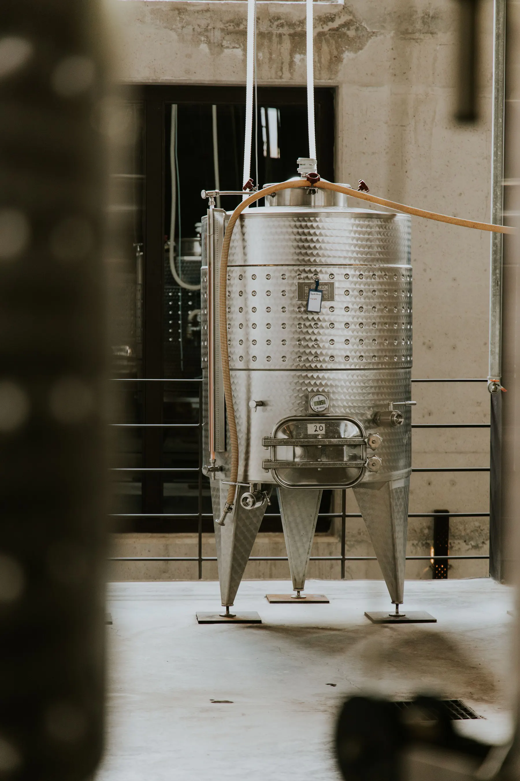 Stainless-steel process vessel with sanitary fittings